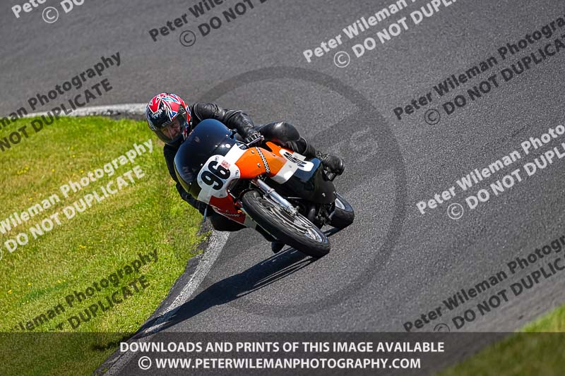 Vintage motorcycle club;eventdigitalimages;mallory park;mallory park trackday photographs;no limits trackdays;peter wileman photography;trackday digital images;trackday photos;vmcc festival 1000 bikes photographs